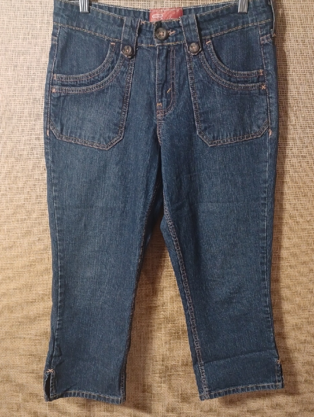 Levi's Women's Dark Blue Cropped Ankle Jeans
